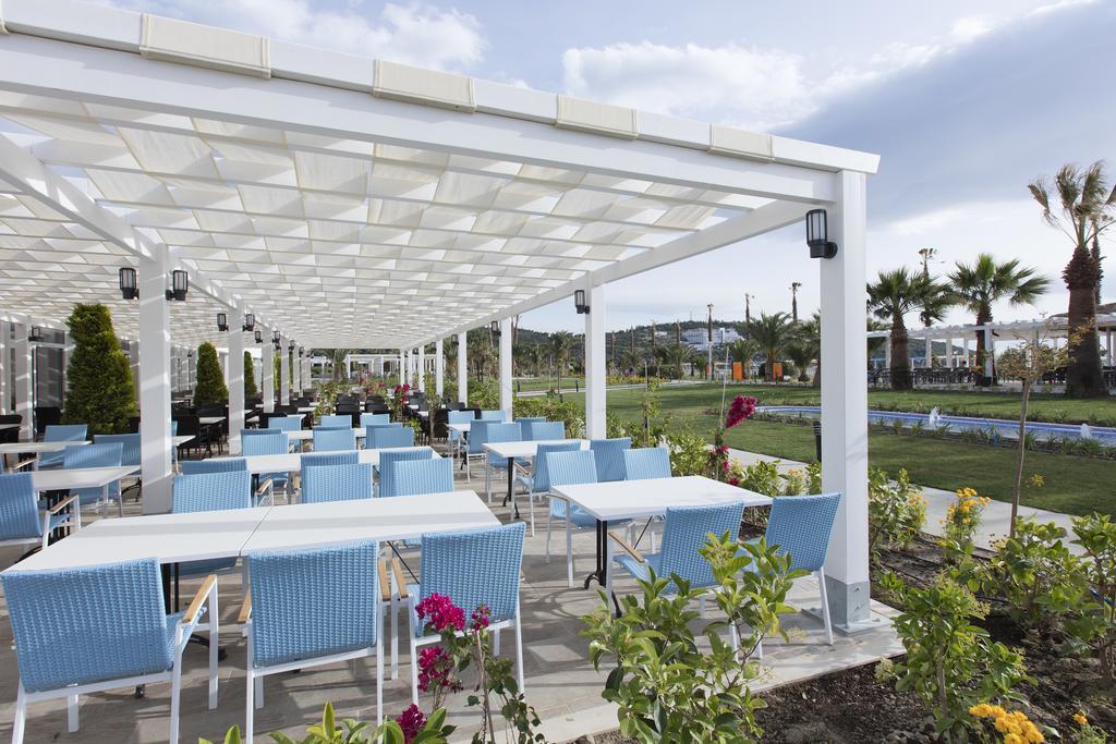 Palm Wings Ephesus Beach Resort Selçuk Exterior foto