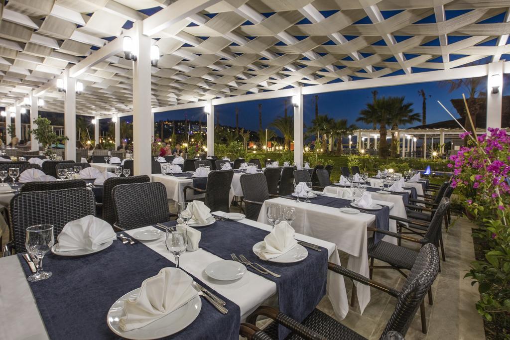 Palm Wings Ephesus Beach Resort Selçuk Exterior foto