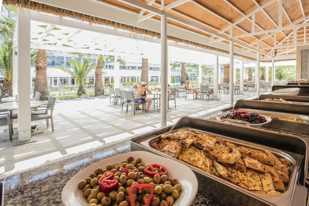 Palm Wings Ephesus Beach Resort Selçuk Exterior foto